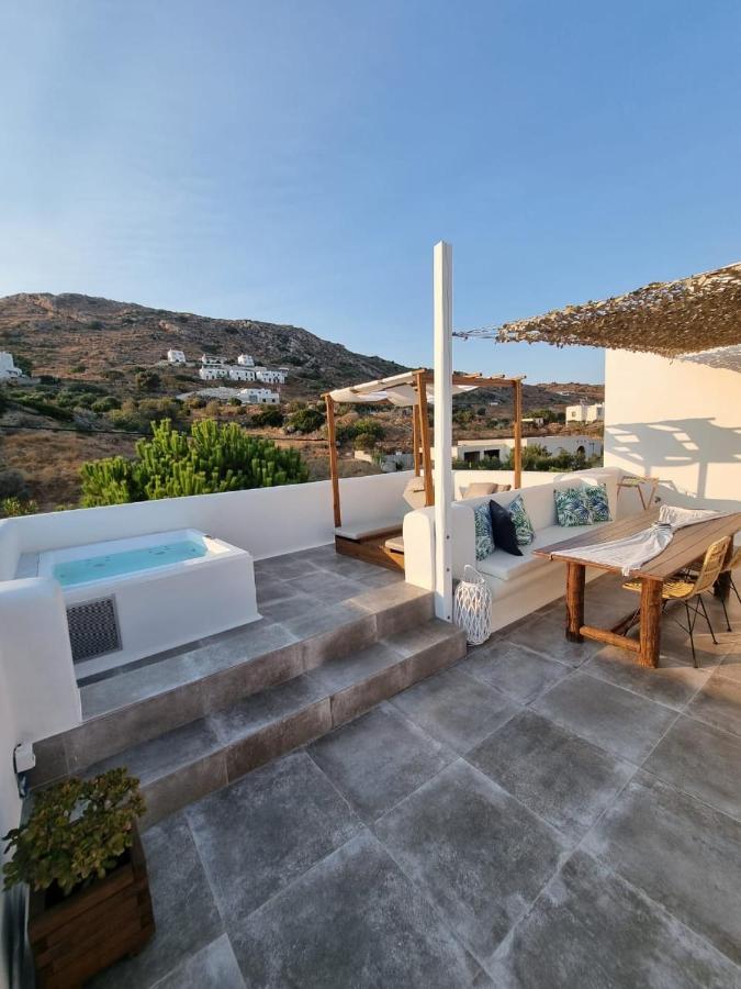 Ninemia Naxos Suites Agios Thaleleos Exterior photo
