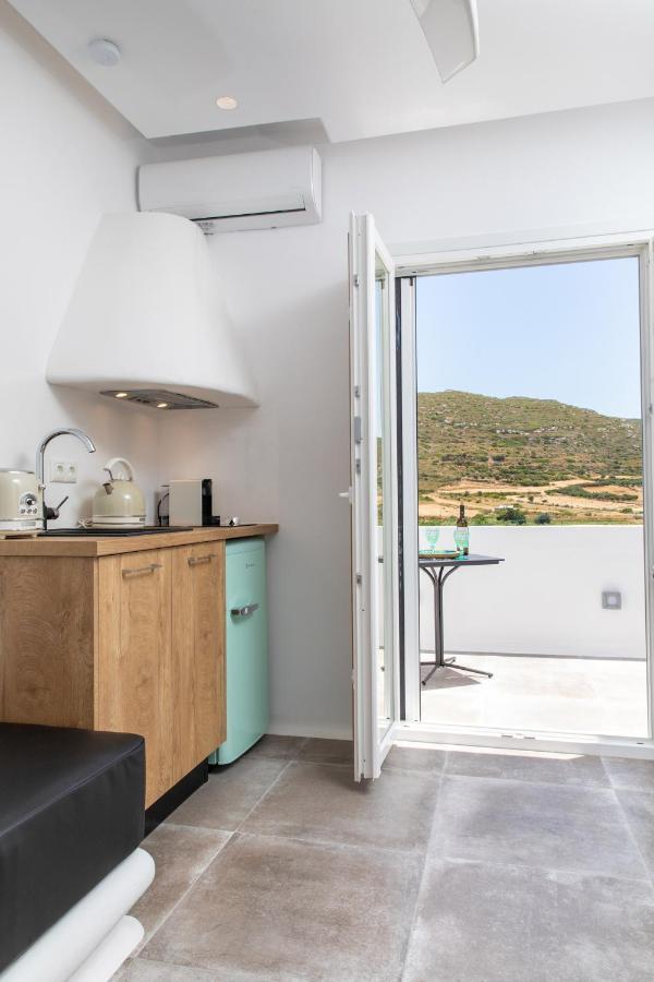 Ninemia Naxos Suites Agios Thaleleos Exterior photo